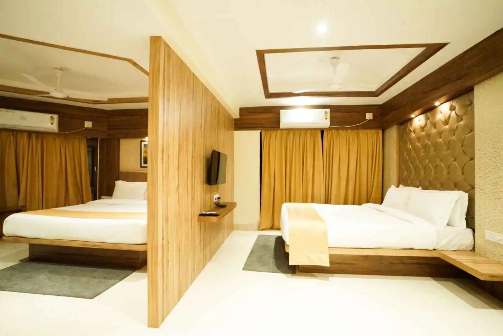 Suite Sea facing rooms